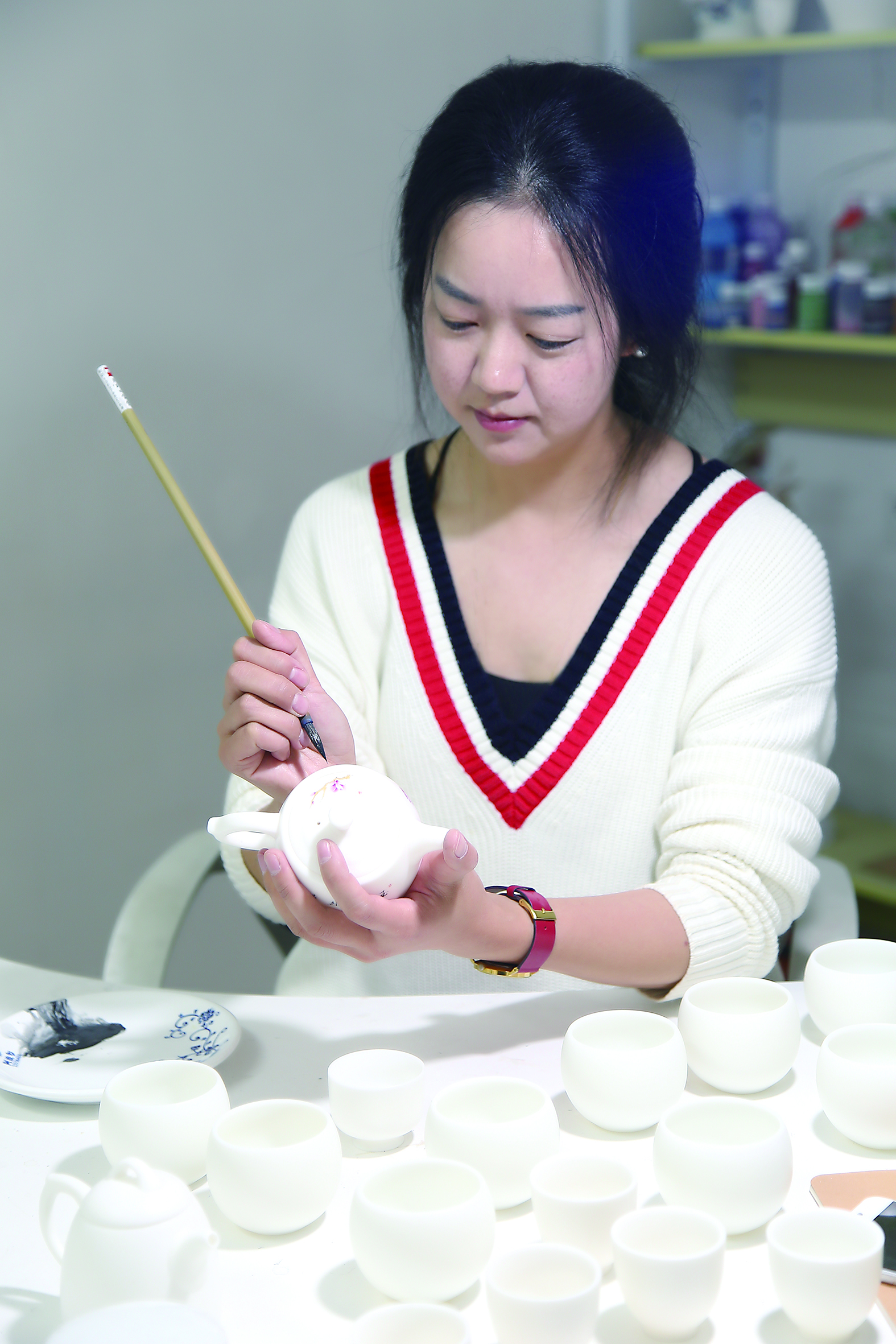 张丽娇创作中.jpg