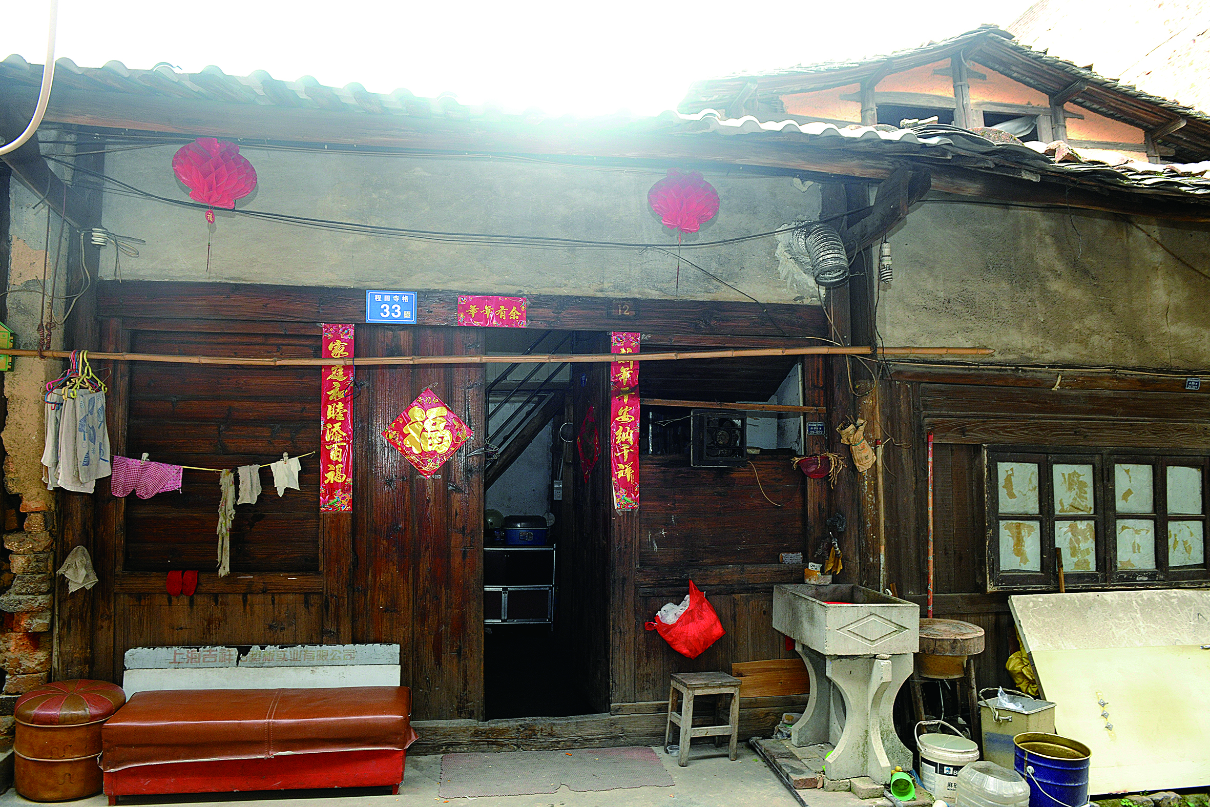 店铺常开着大窗.JPG