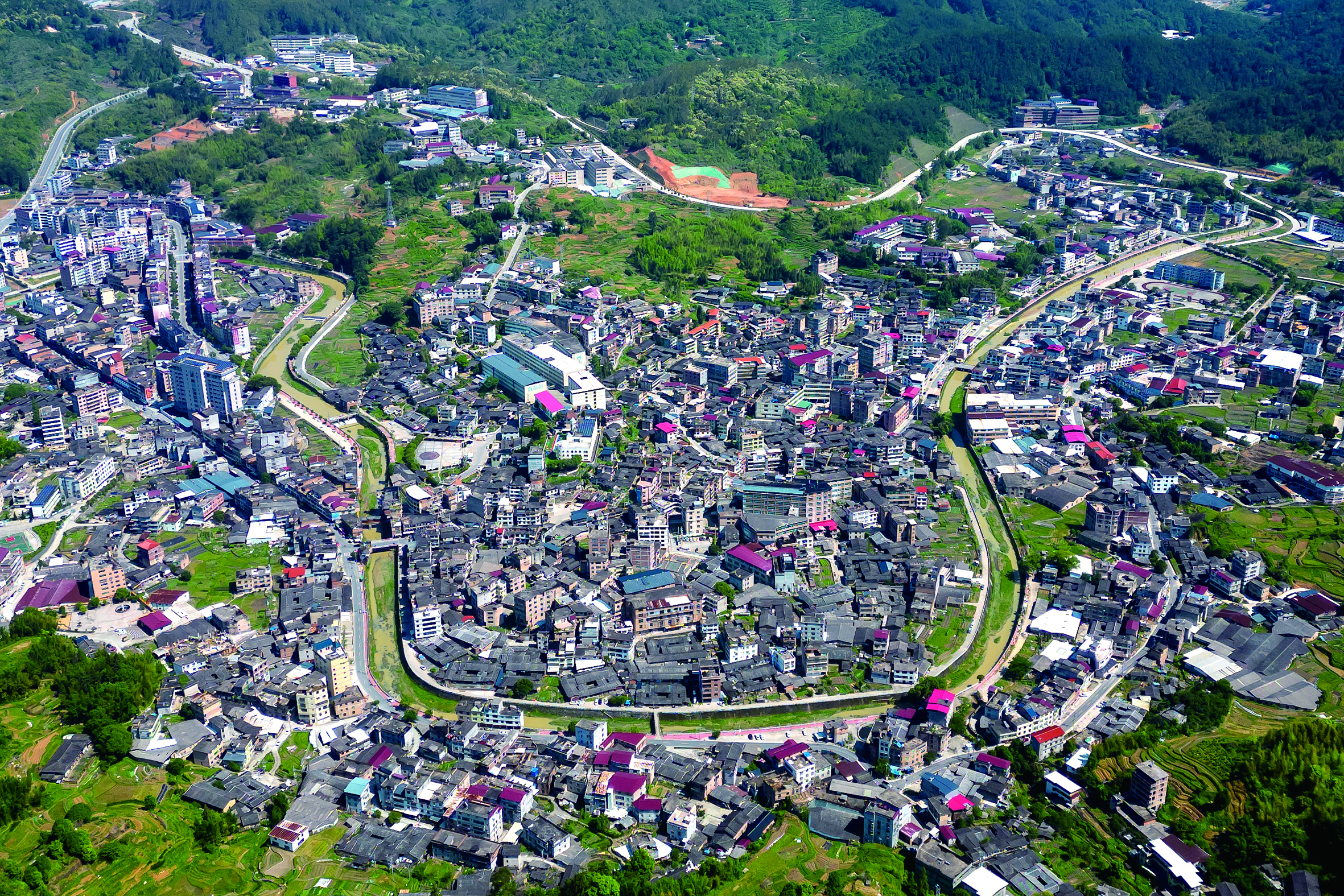 泗滨村.jpg