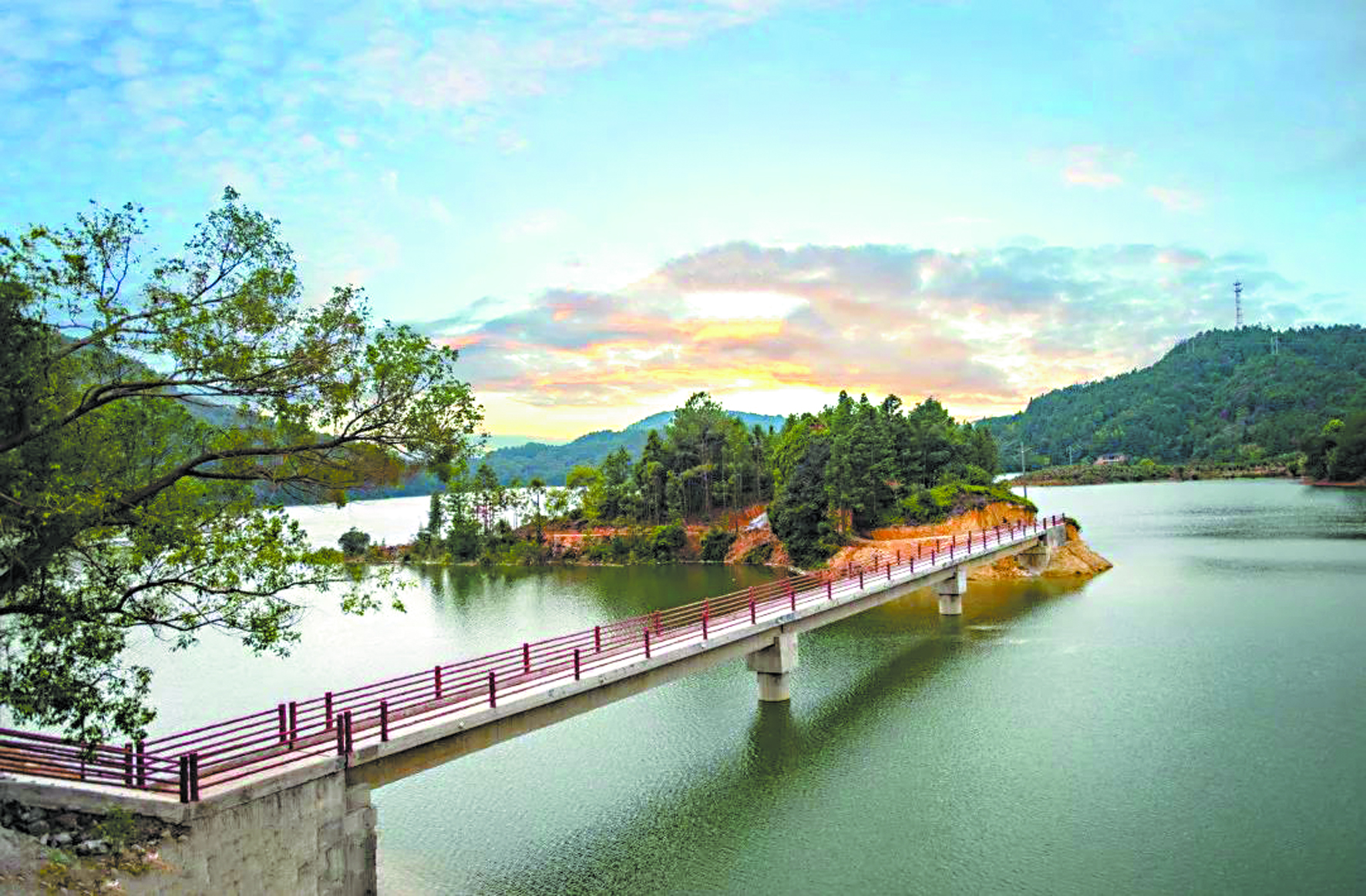 龙门滩水库风光（苏巧虹  供图）.jpg